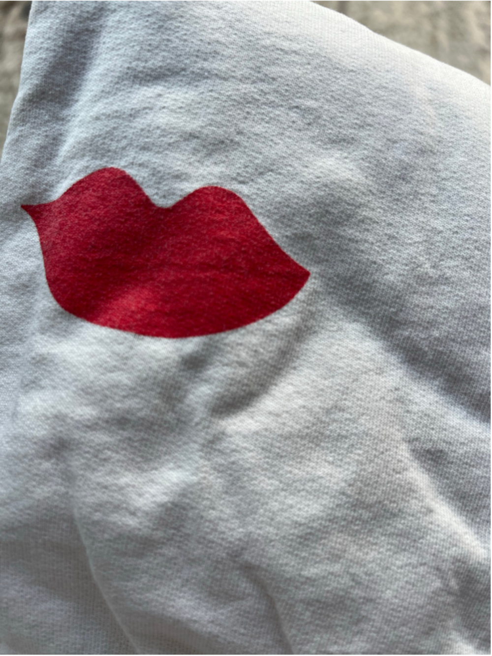 Clare V. Drop Shoulder Lips Sweatshirt M - Picture 13 of 14
